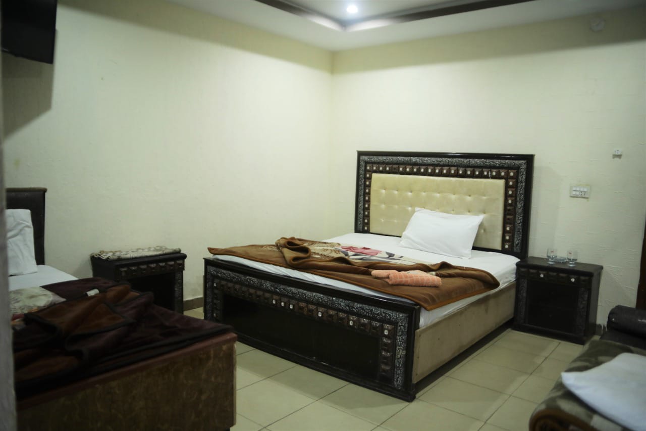 Standard Room ( 3 Bed)
