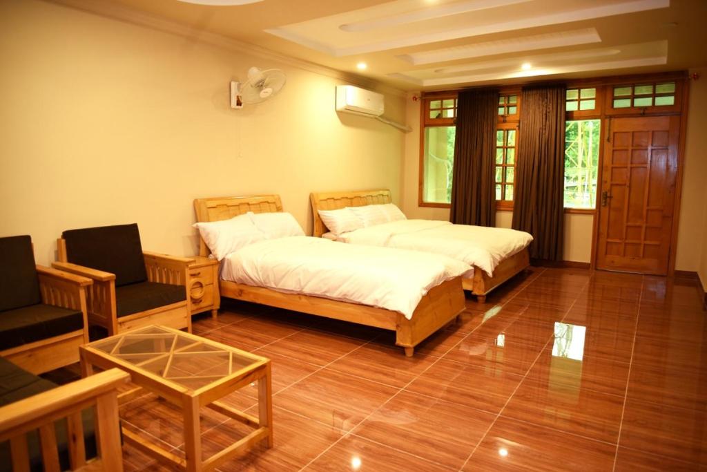 Executive Room