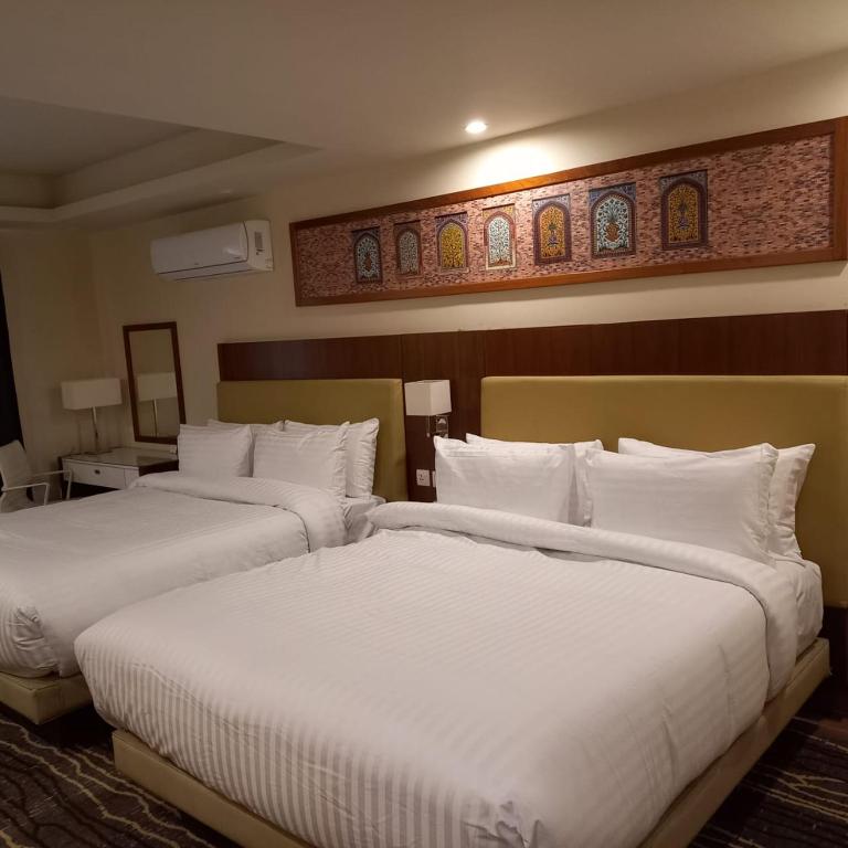 Premier Room 