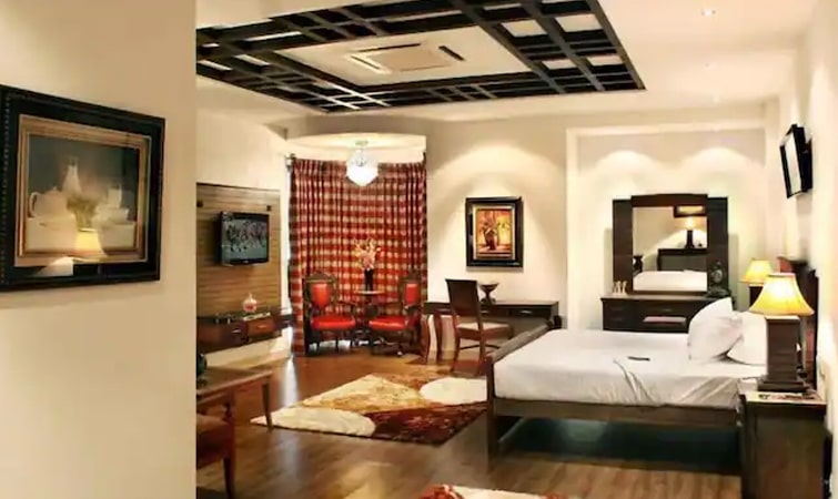 Executive Room