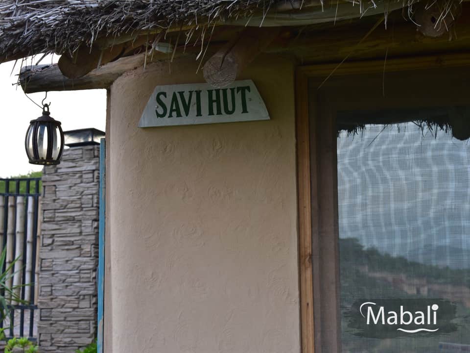 Savi Huts