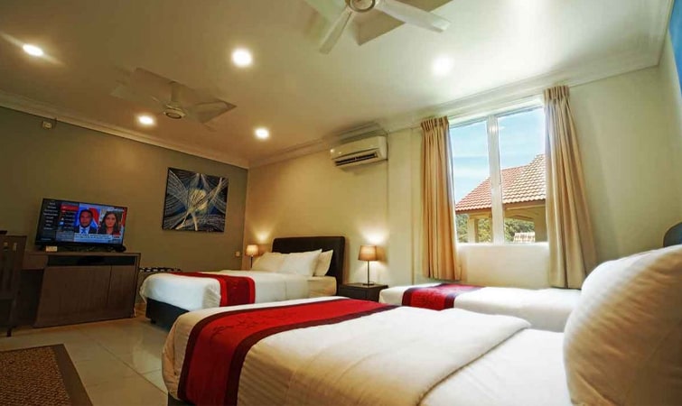 Quad Room