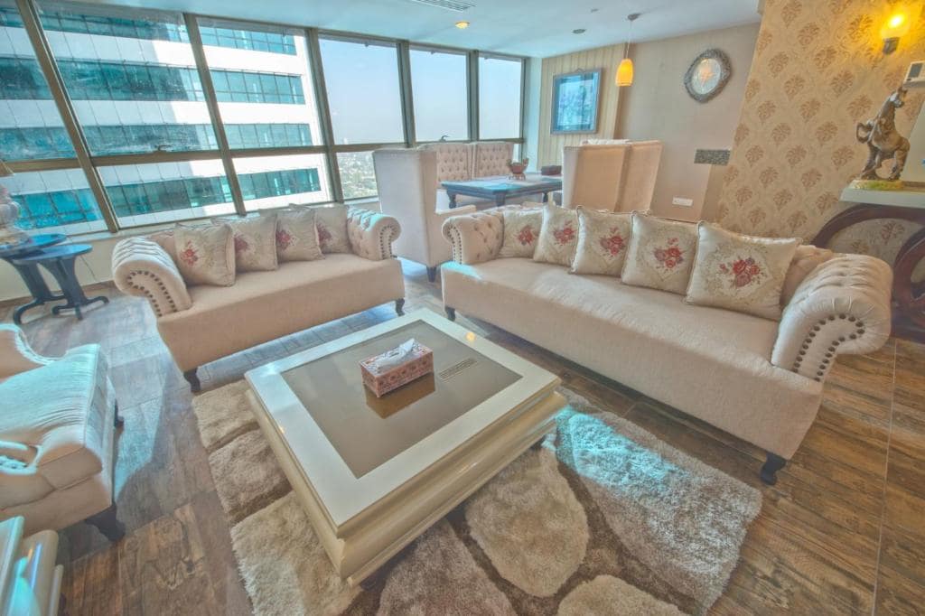 Executive Suite/ Three Bedroom