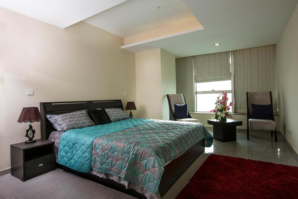 Corporate Suite / One Bedroom Suite