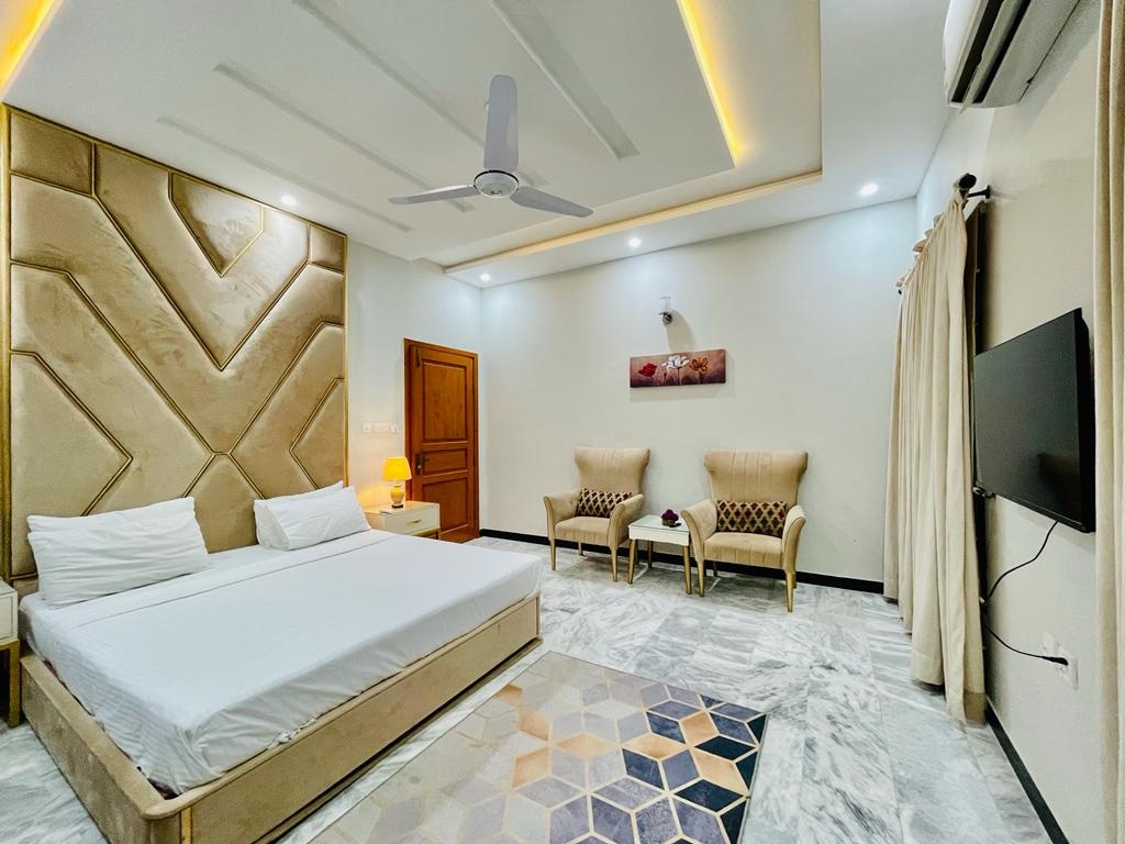 Executive Room
