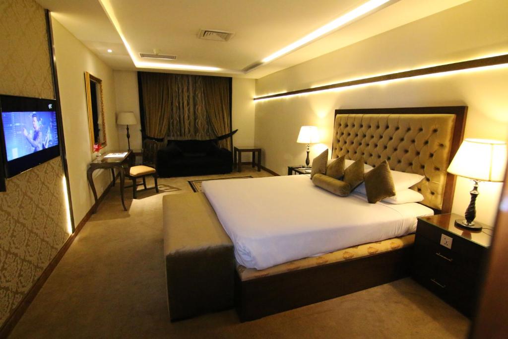 Executive Suite Single