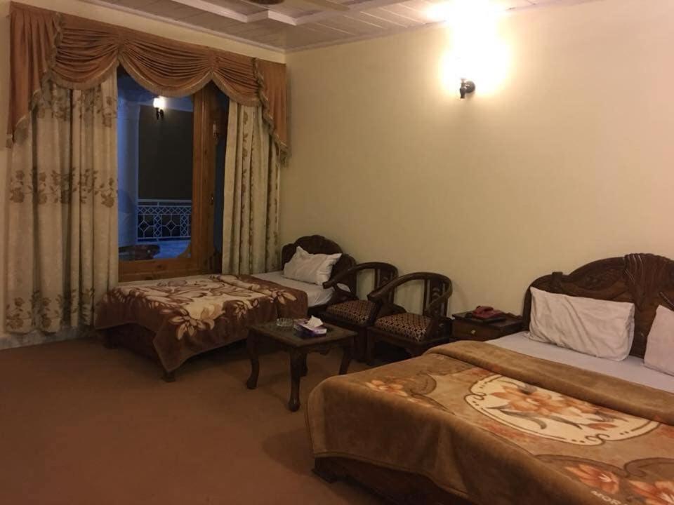 3 Bed Room