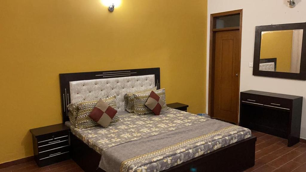 Deluxe Single Room