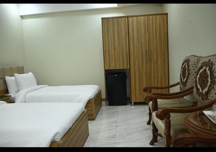 Pearl Twin Bed