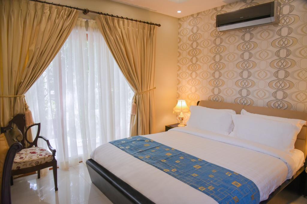 Deluxe Single Room