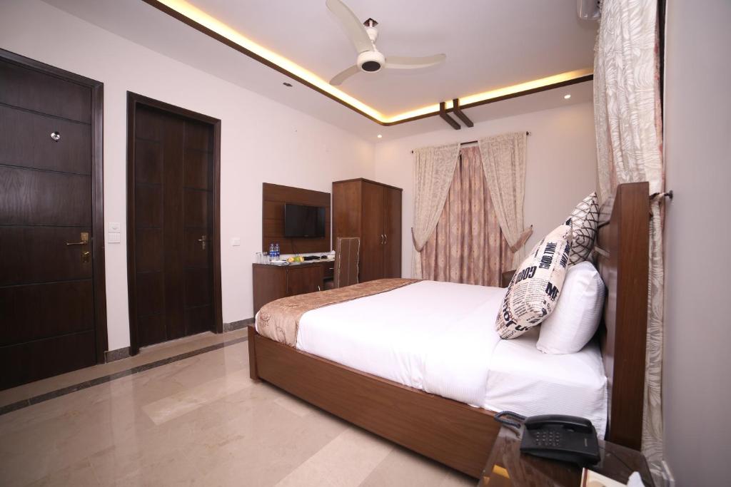 Boutique Single Room
