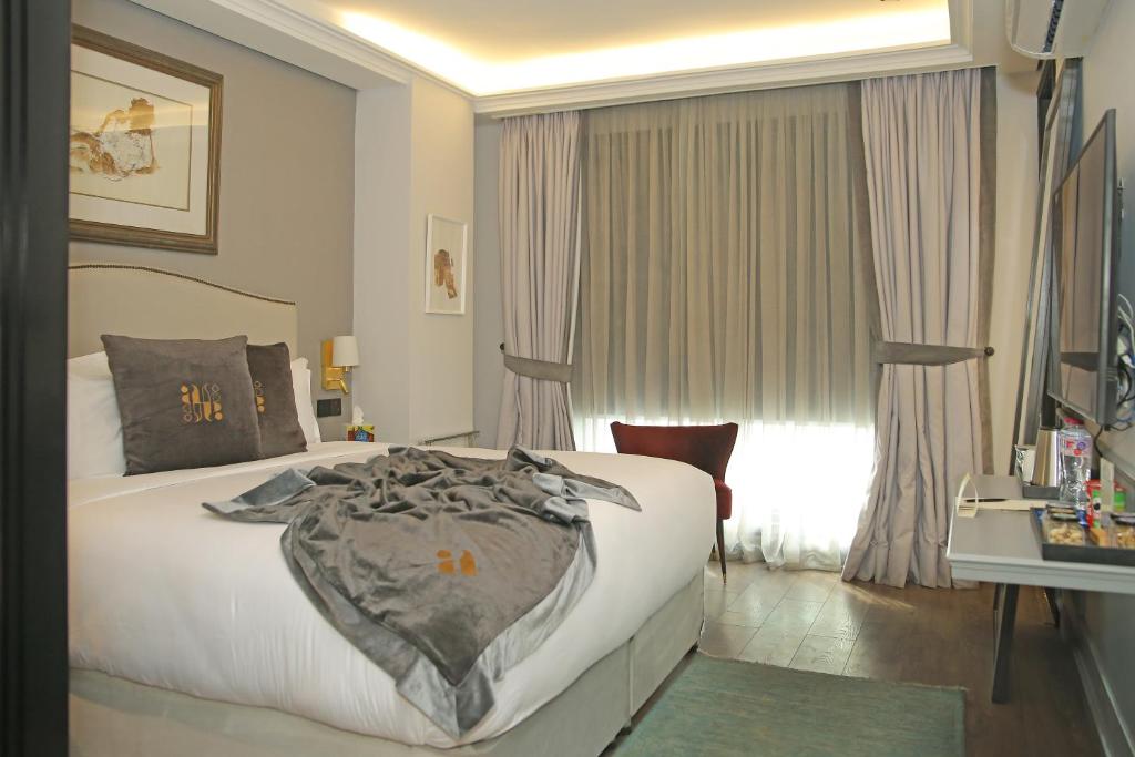 Executive Room