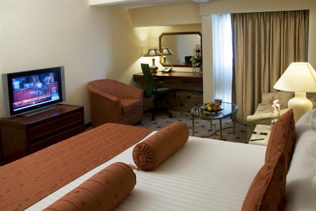 Avari Business Class Double Room
