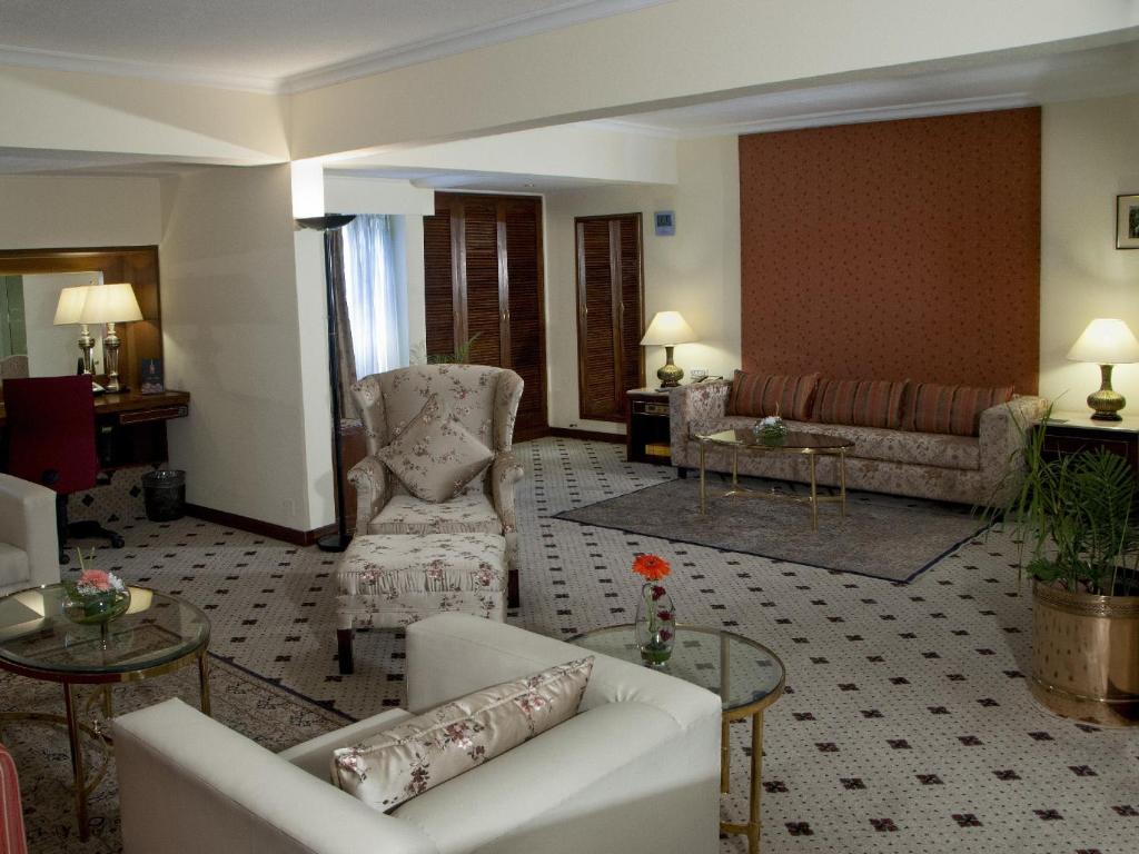 Avari Executive Suite