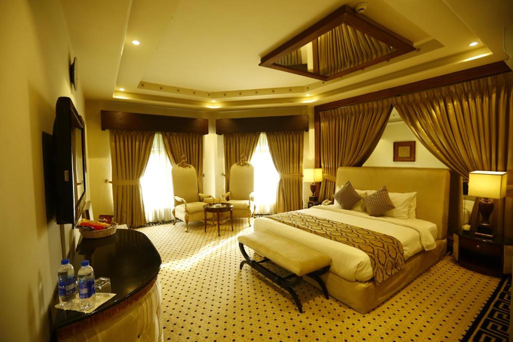 Deluxe Single Room