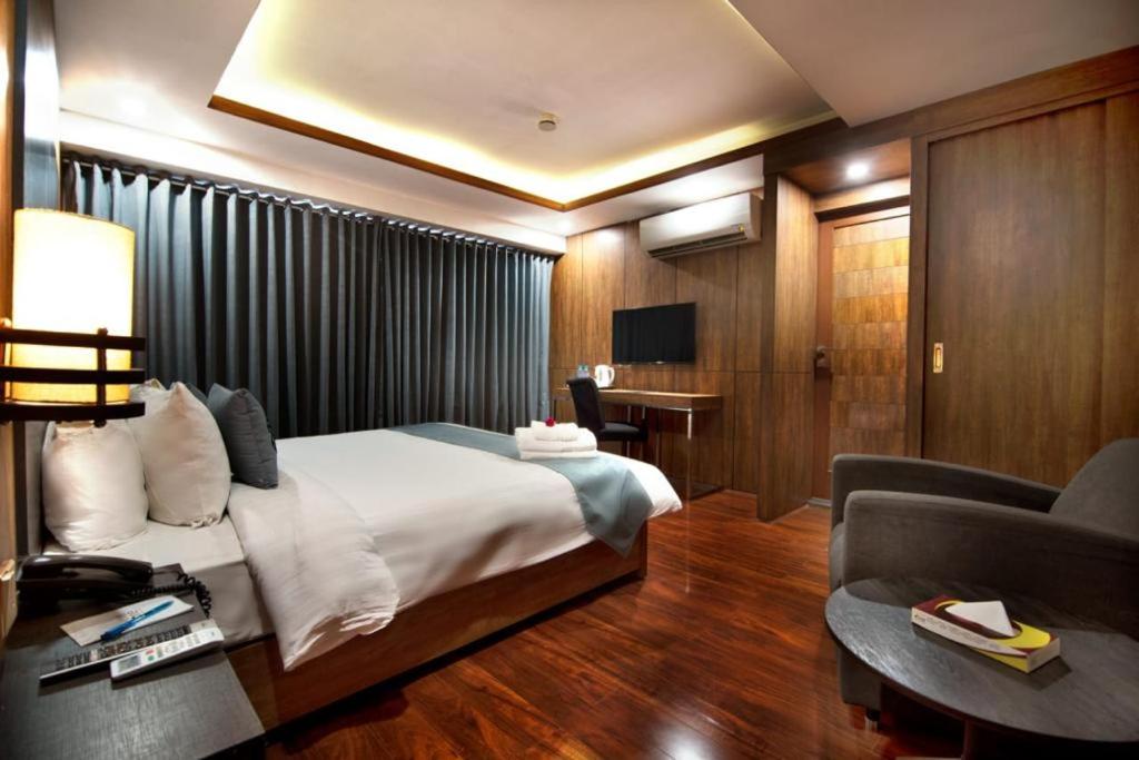 Deluxe Single Room