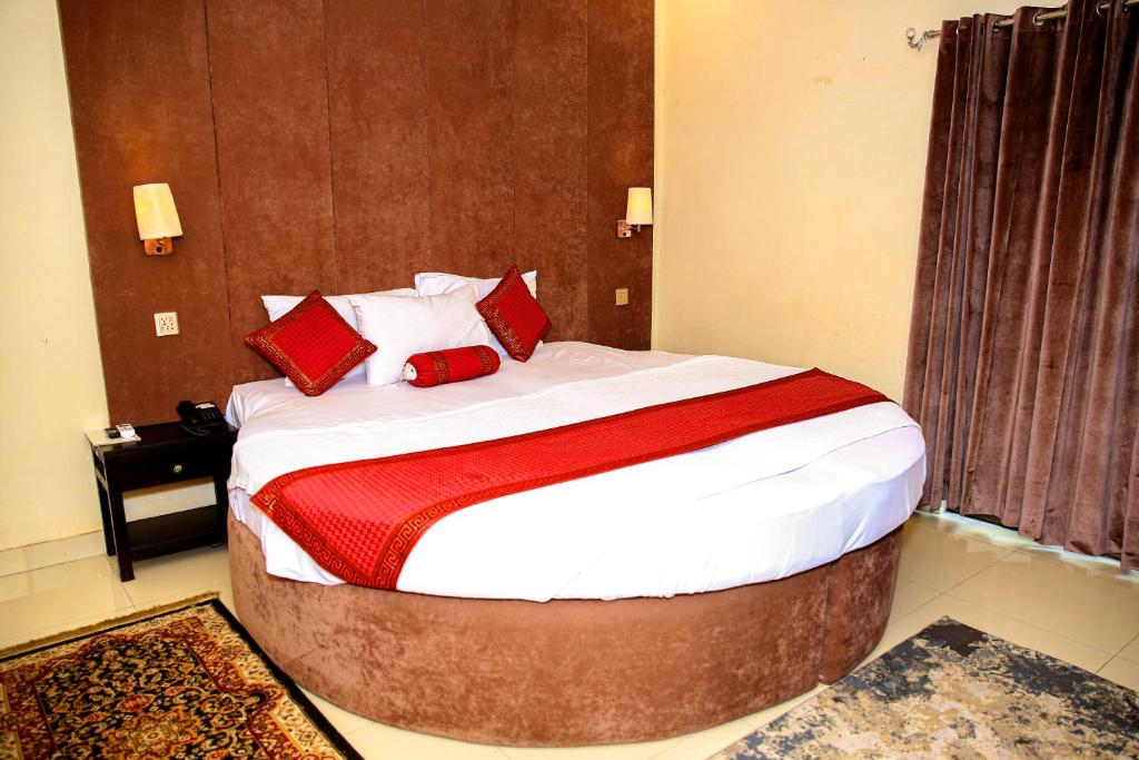 Deluxe Single Room