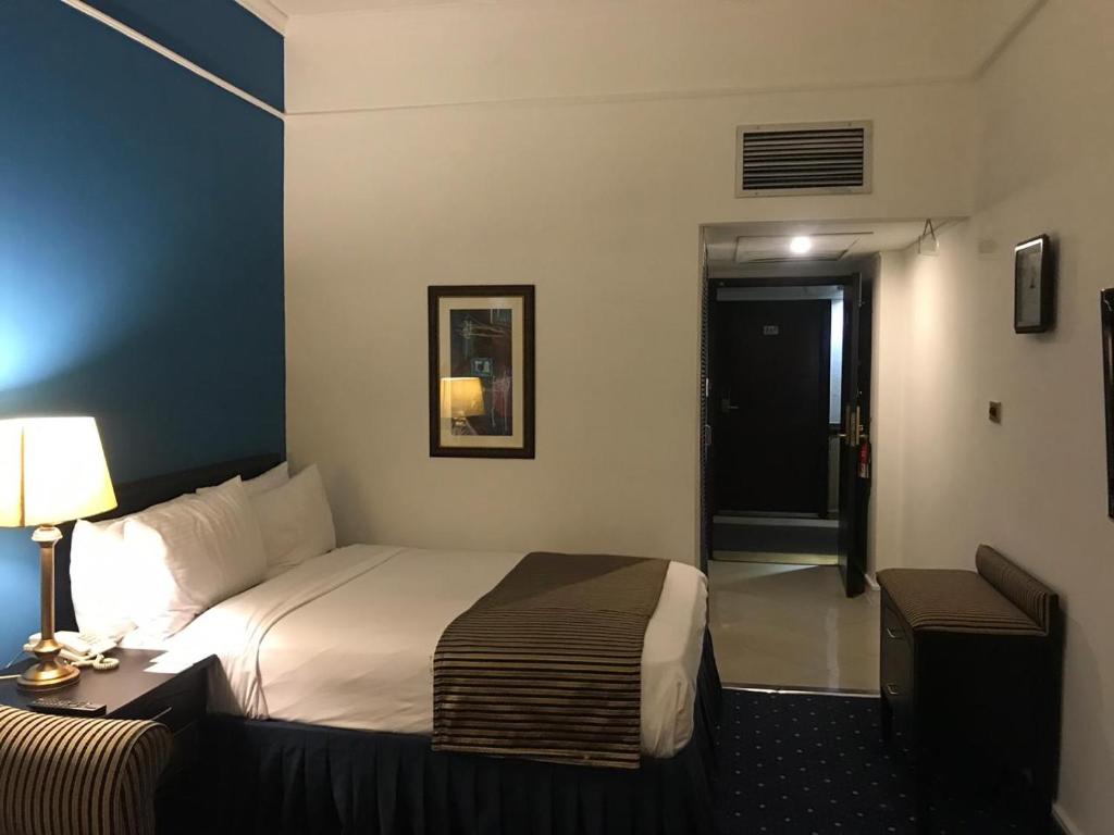 Deluxe Single Room