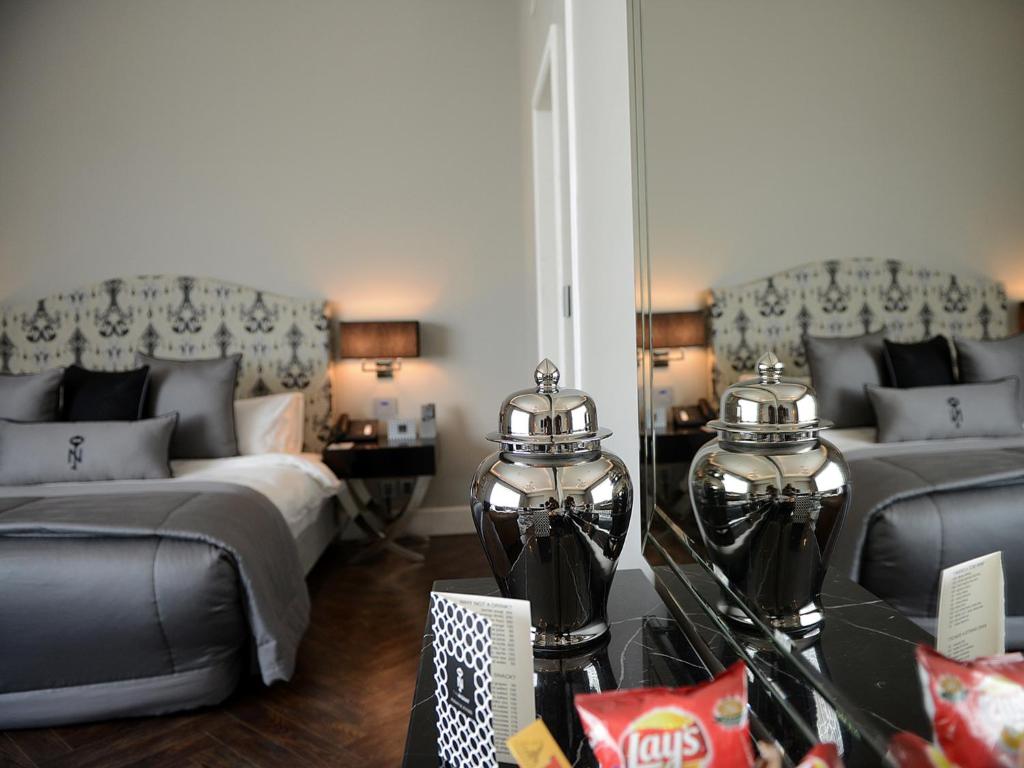 Royal Suites