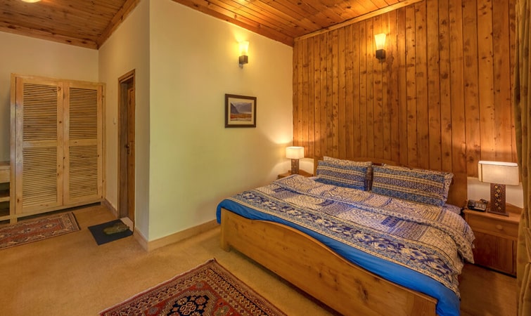 Deluxe Family Room