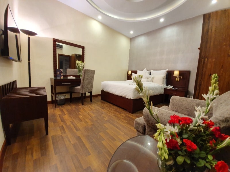 Club Room Single