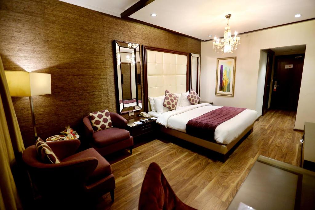 Executive Room