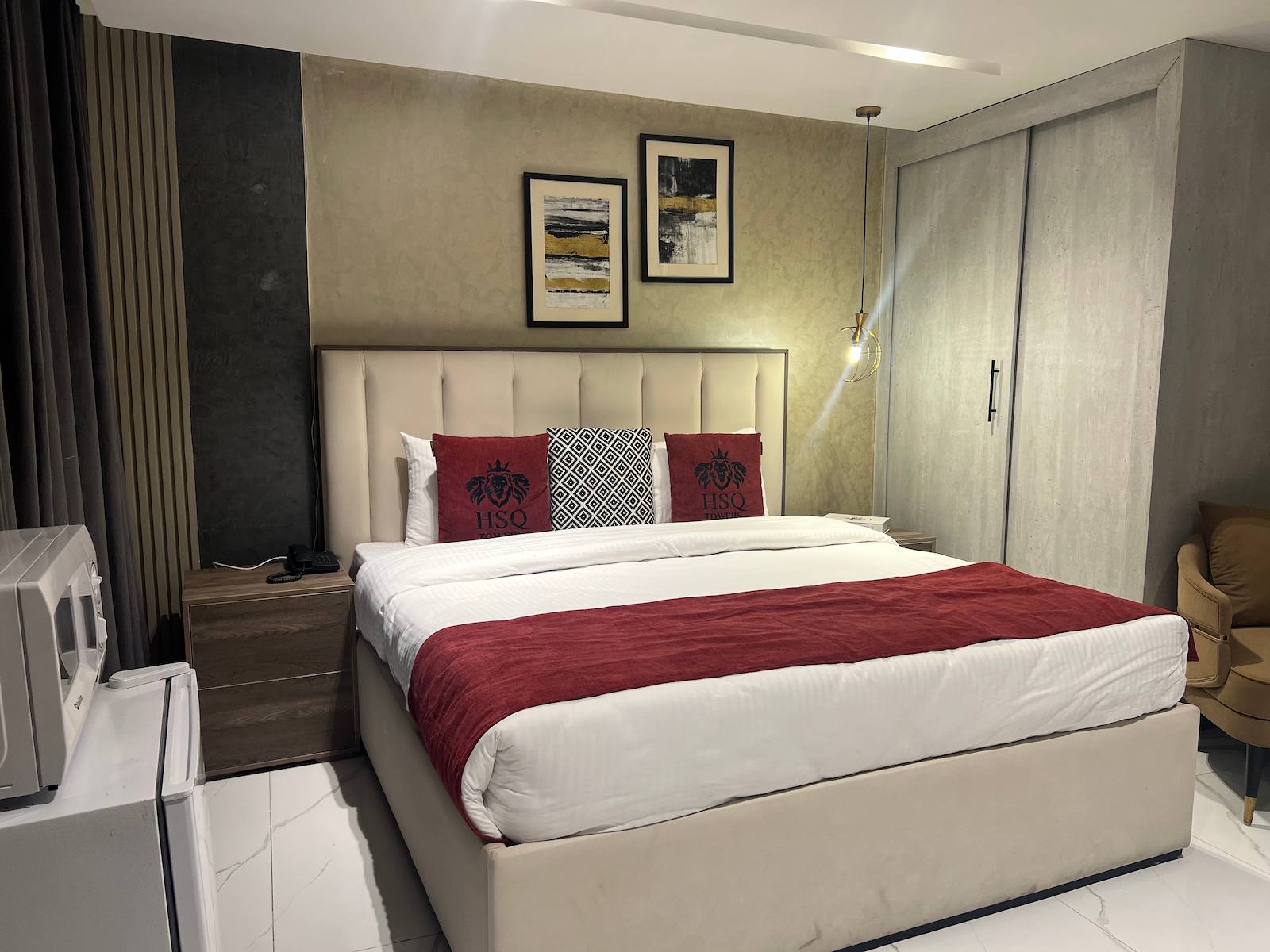 Studio Apartment