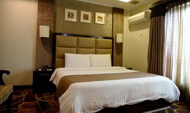 Deluxe Double Occupancy
