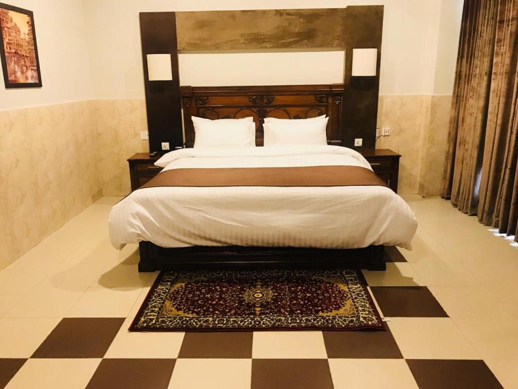 Deluxe Single Room