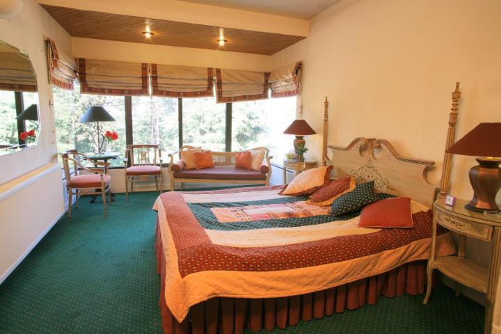 Studio Room