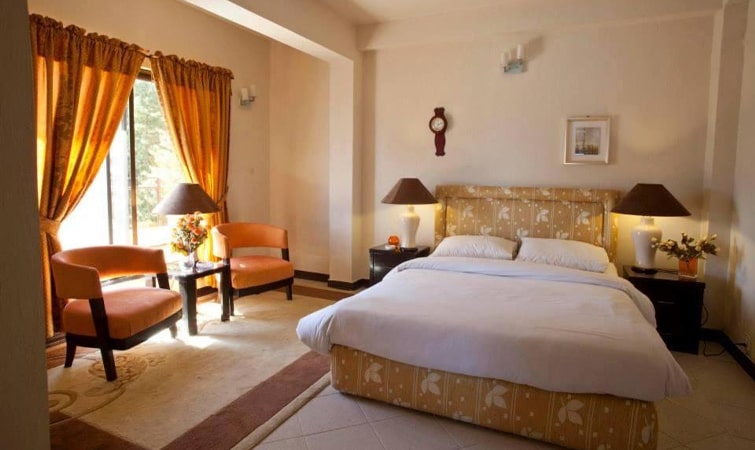 Queen Suite