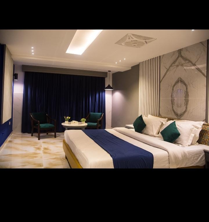 Signature Room