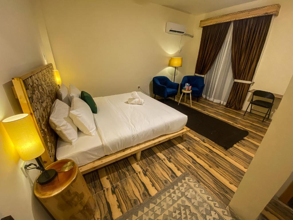 Deluxe Room (without Balcony)