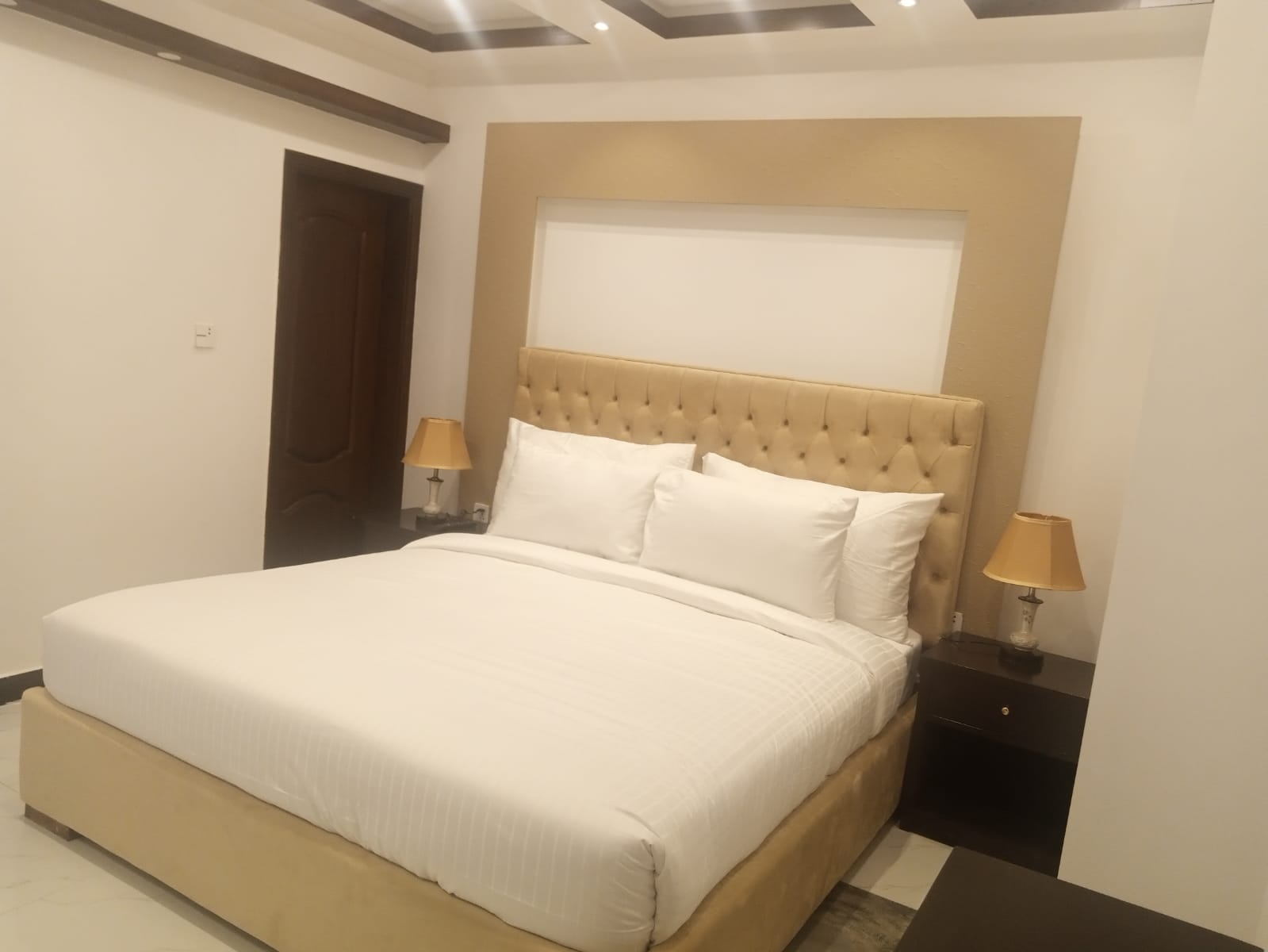 Executive Room (River View)