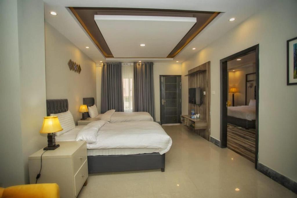 Suite Room