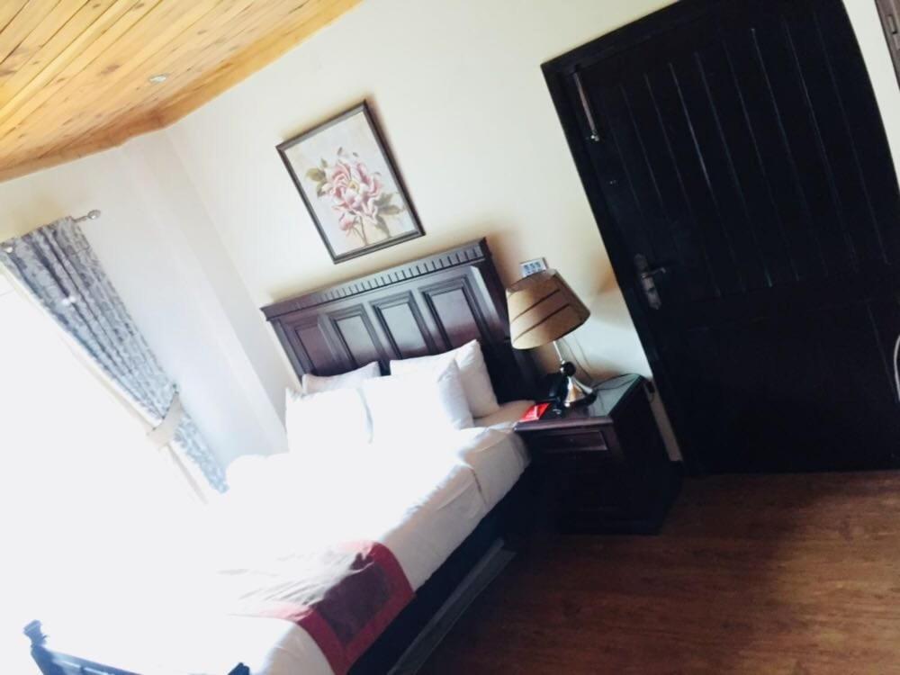 Deluxe Single Room