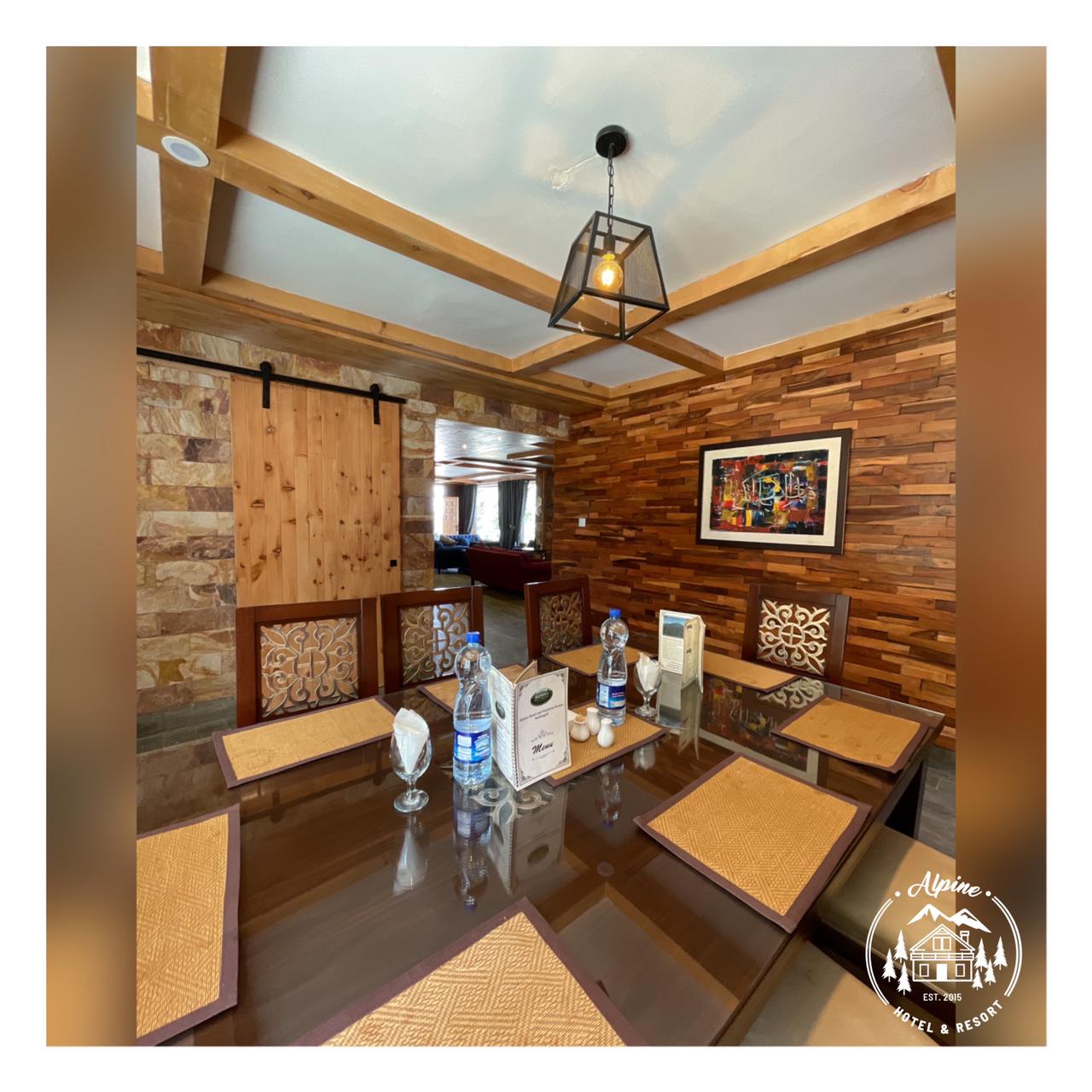 Alpine Hotel & Resort