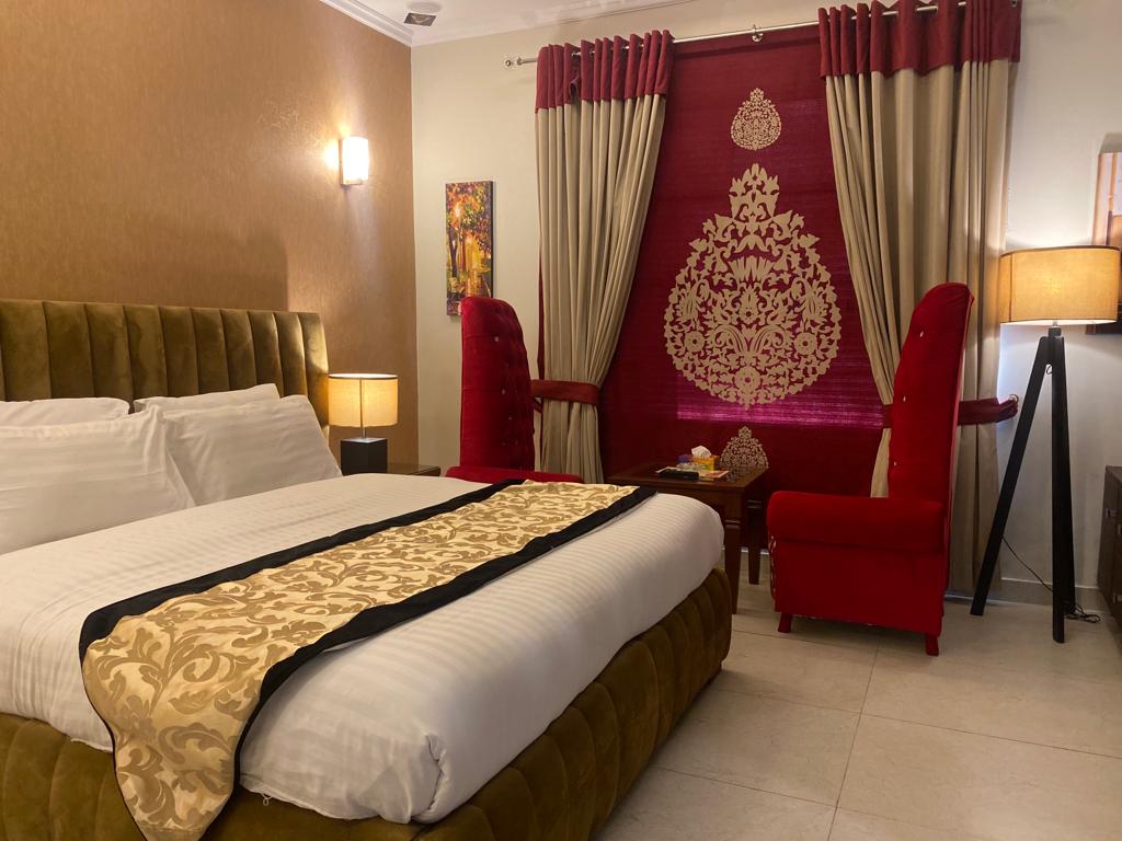 Executive Room