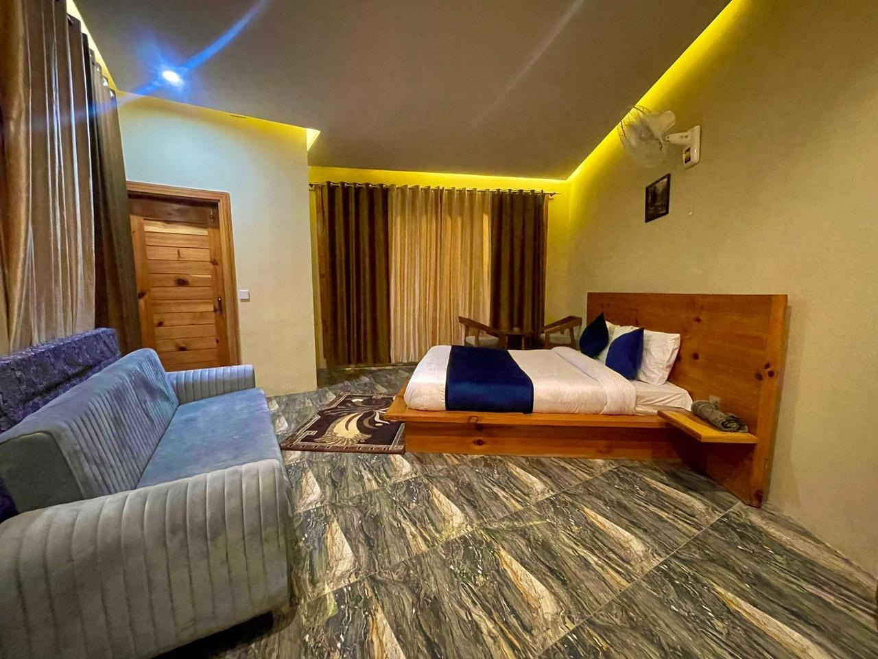 Luxury Room 