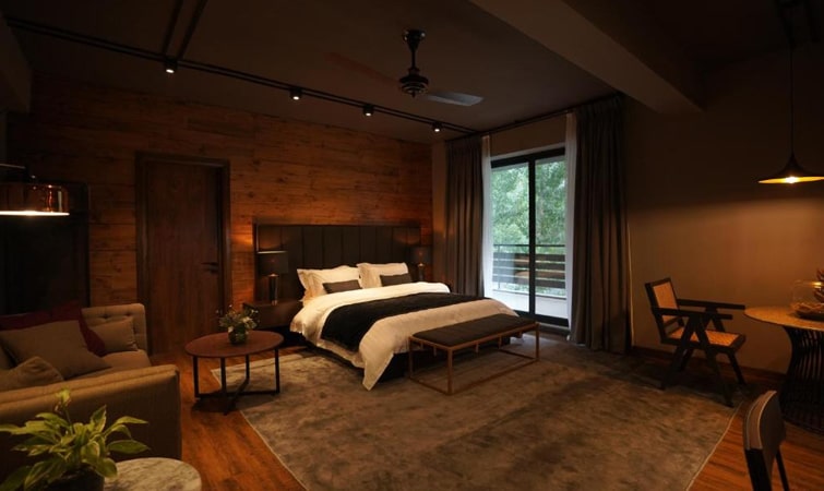 Junior Suite (King Bed)