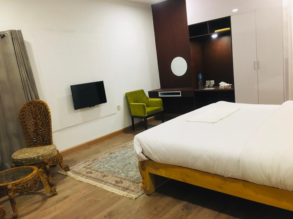 Executive Room