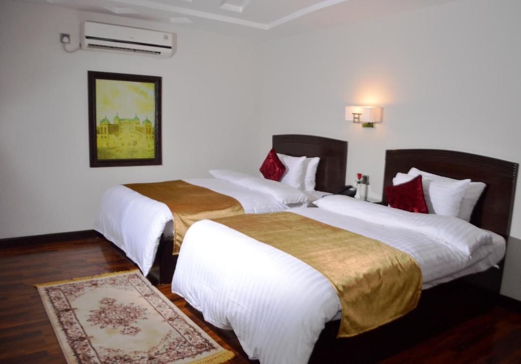 Single Deluxe Room