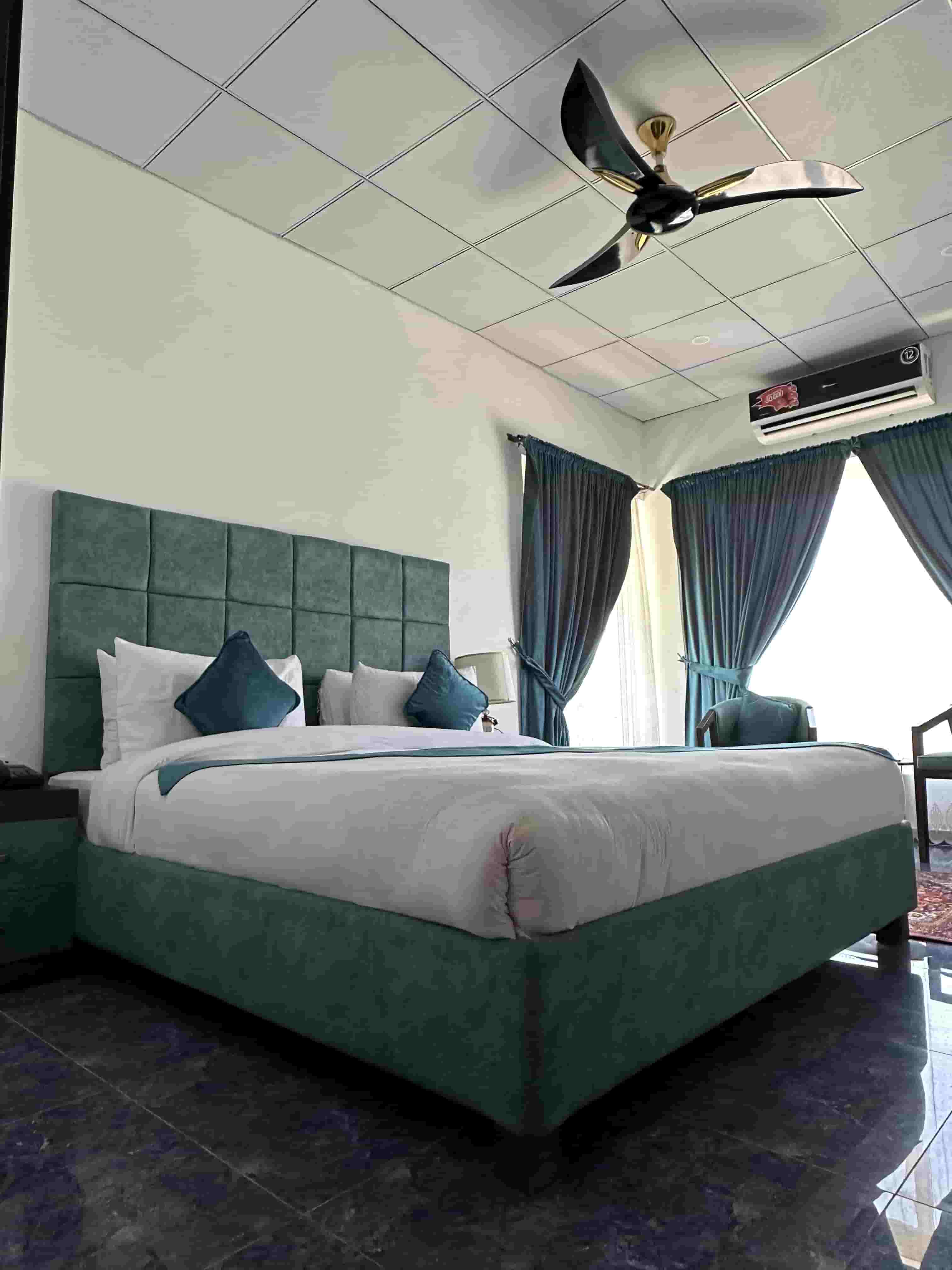 Executive Room