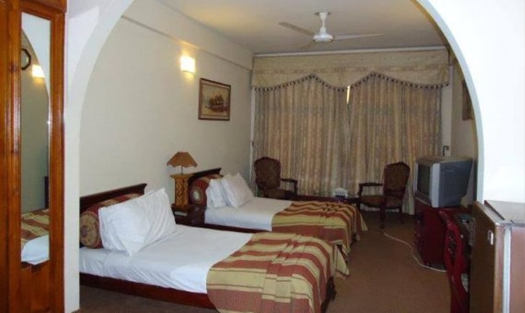 Twin Sharing/ Double Bed